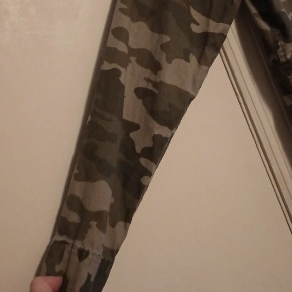 Universal Thread Good Co. Camden Shirt Camo Men's Large Button Up - Picture 5 of 7